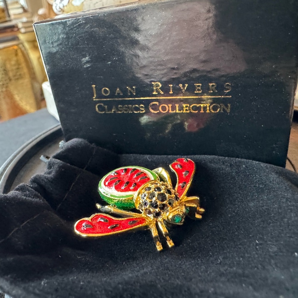 Joan Rivers Vintage Watermelon Bee Brooch - Picture 3 of 6